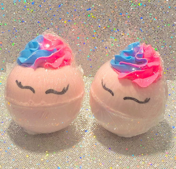 Unicorn Bath Bomb w/Charm Inside